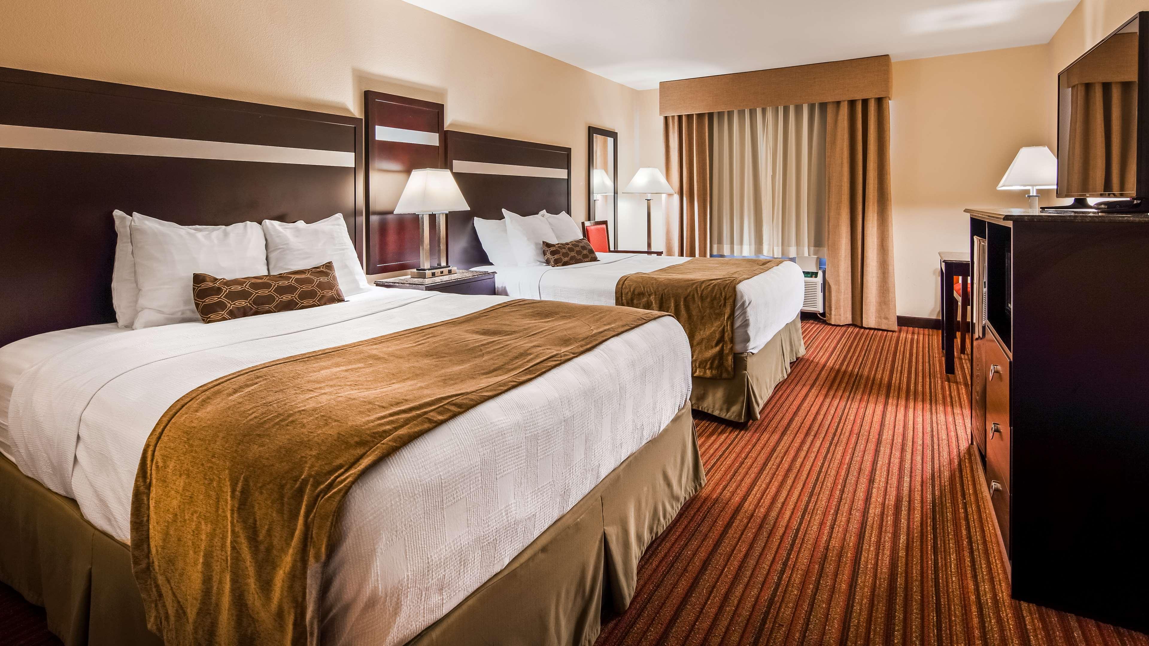 Best Western Parsons Inn Экстерьер фото