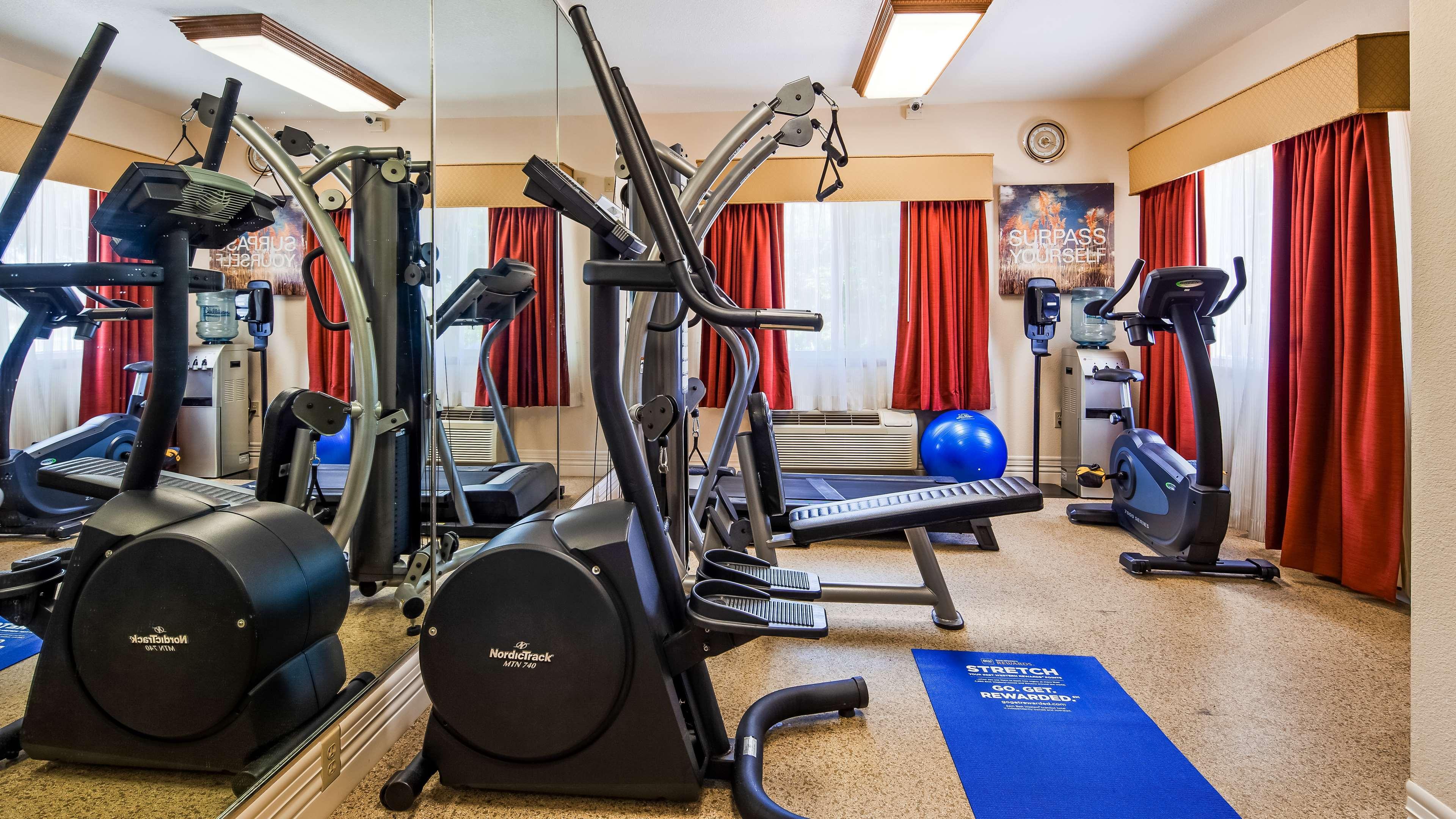 Best Western Parsons Inn Экстерьер фото