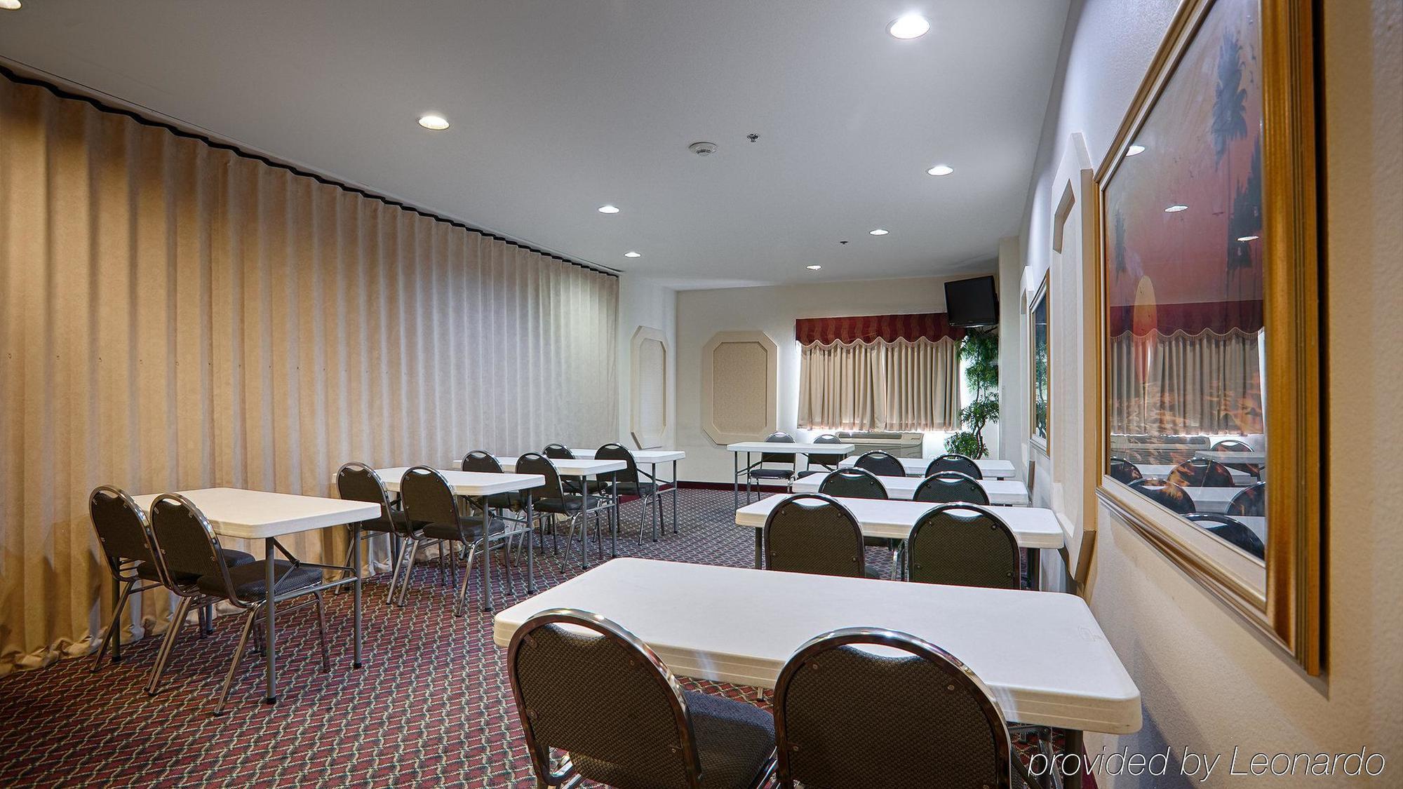 Best Western Parsons Inn Экстерьер фото