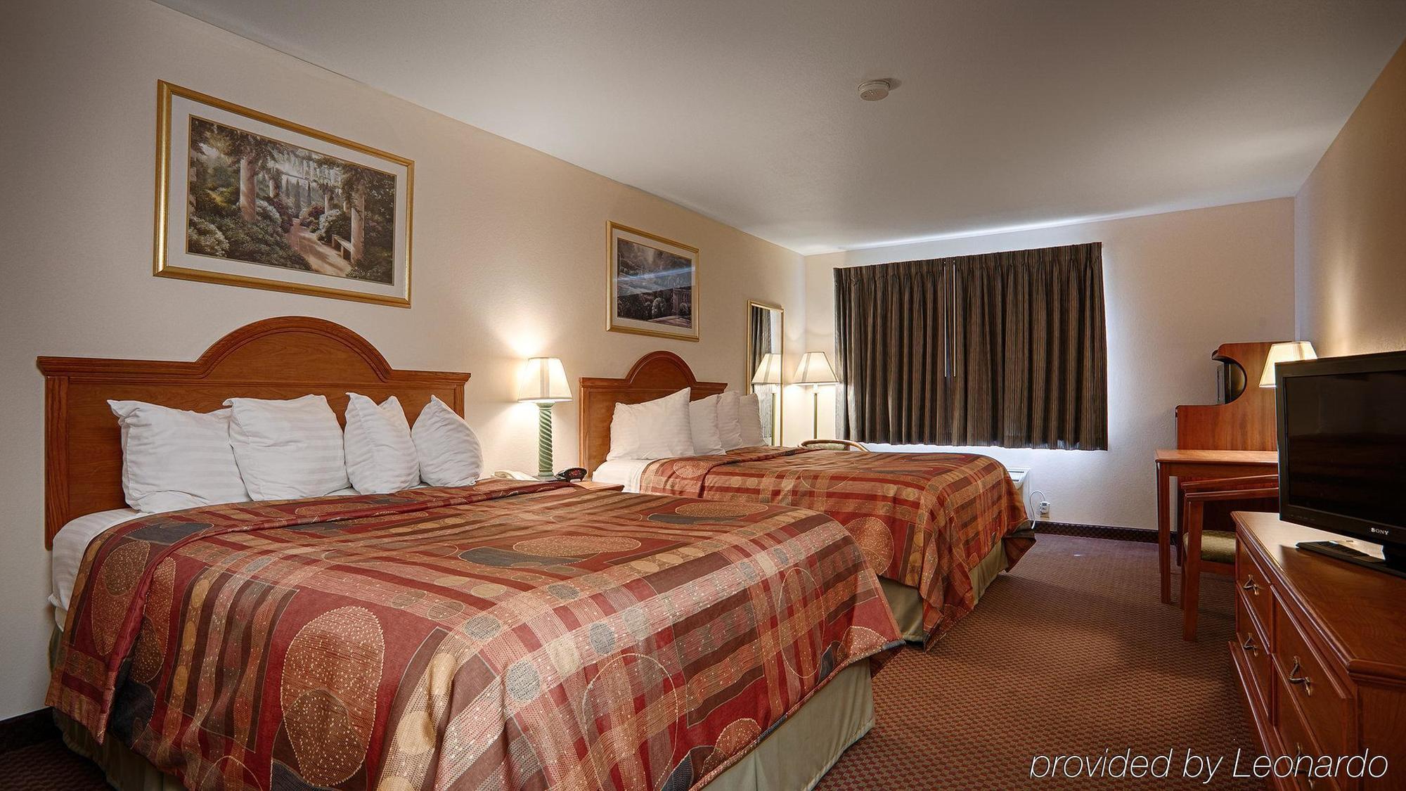 Best Western Parsons Inn Экстерьер фото