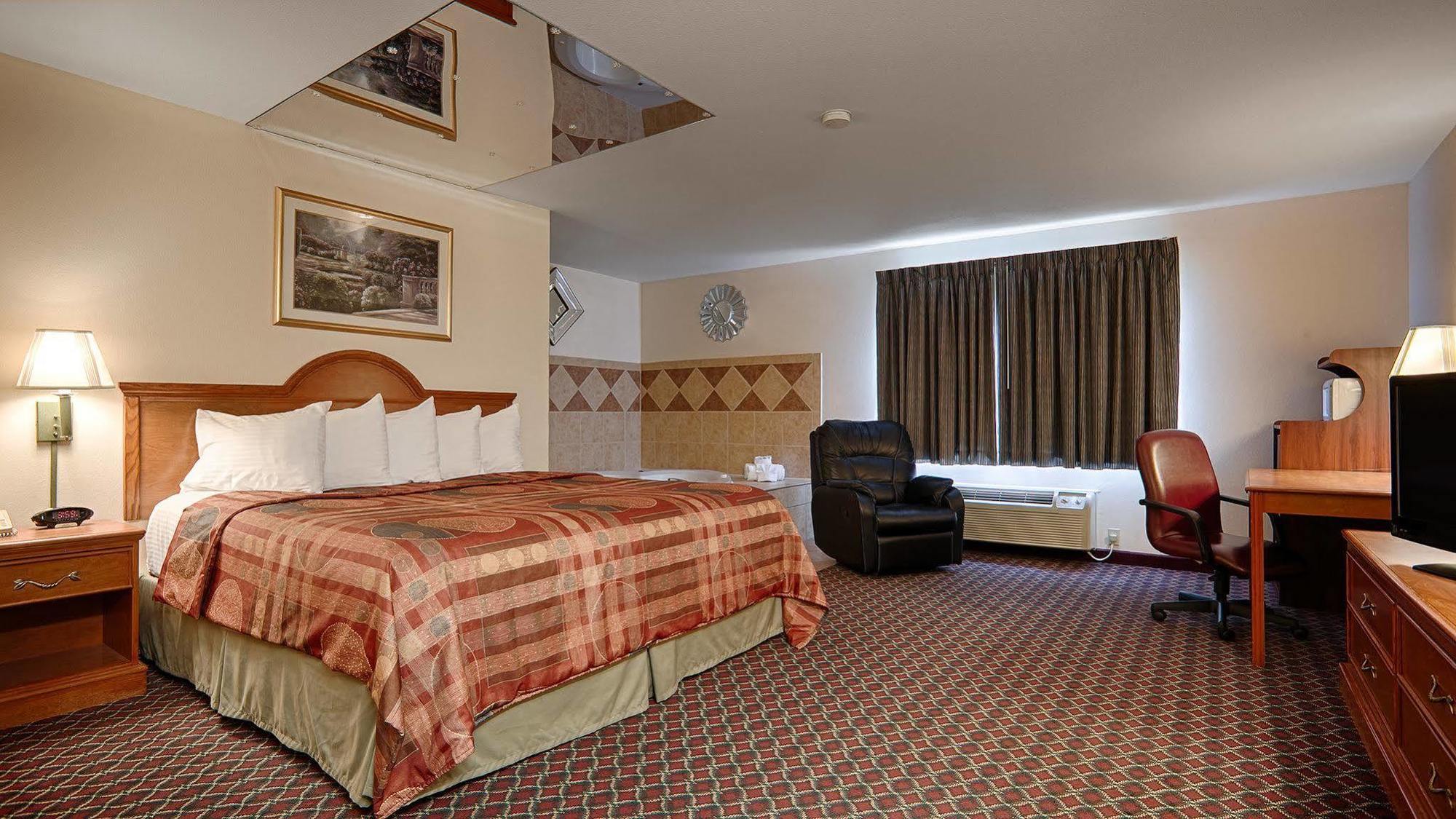 Best Western Parsons Inn Экстерьер фото