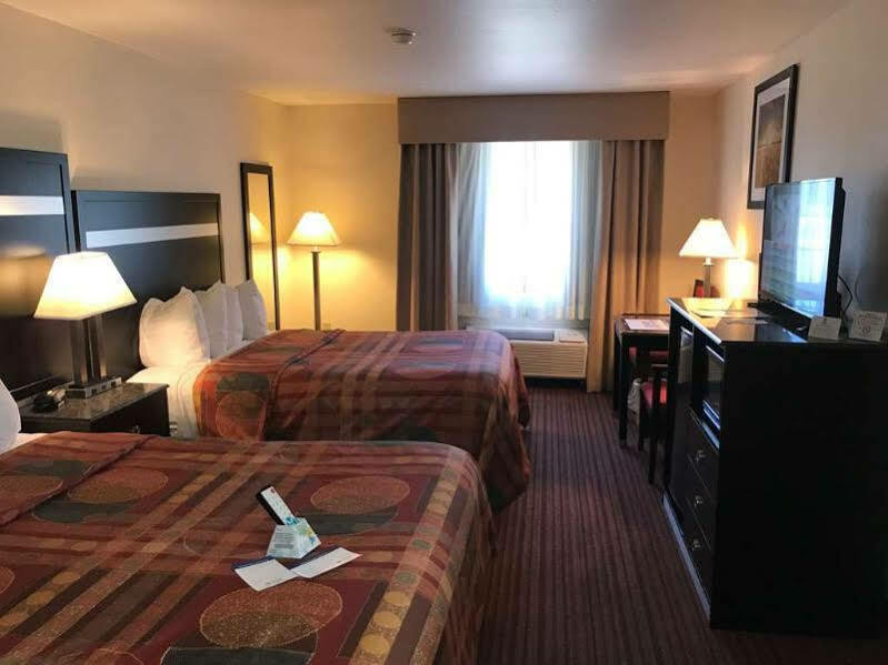 Best Western Parsons Inn Экстерьер фото